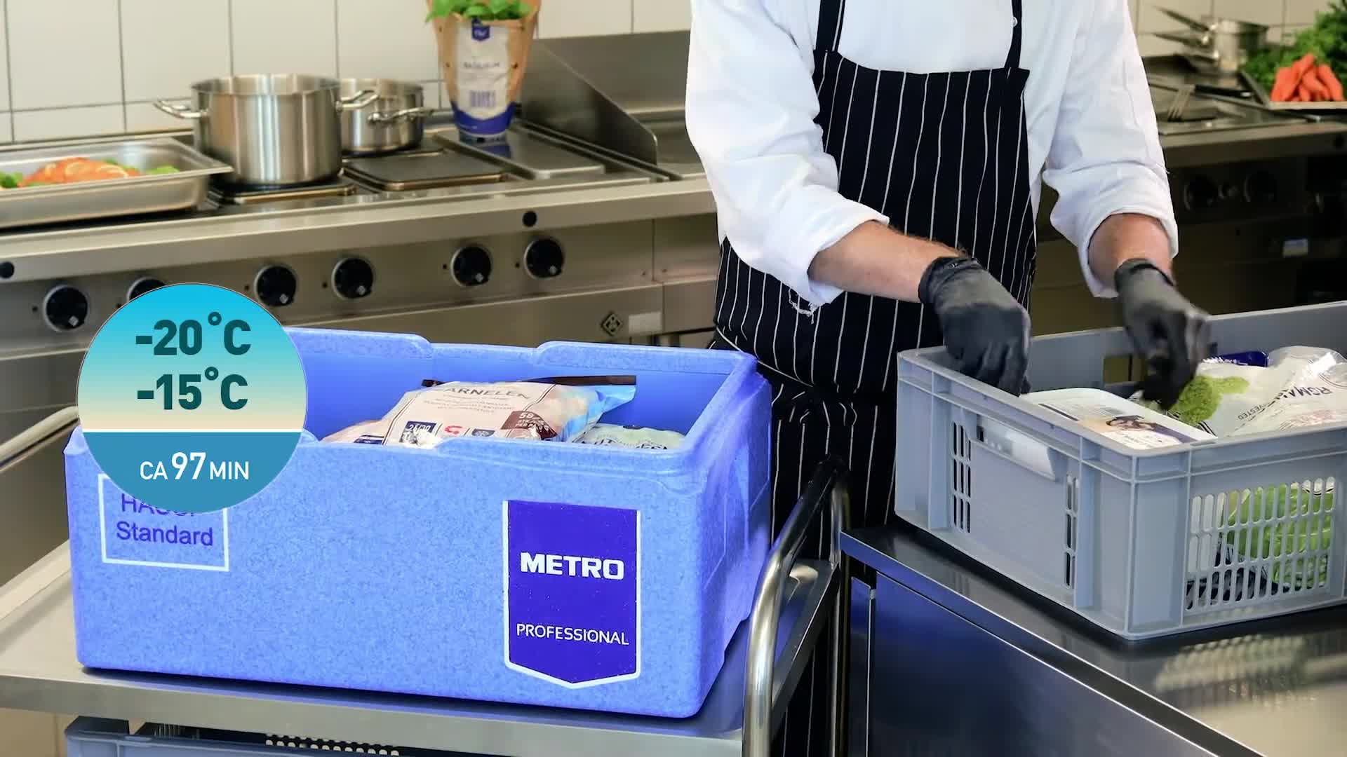 video thumbnail of METRO Professional Caixa isotérmica GN 1/1, EPP, 40 L, abertura superior, com tampa para blocos de gelo e capa protetora, azul