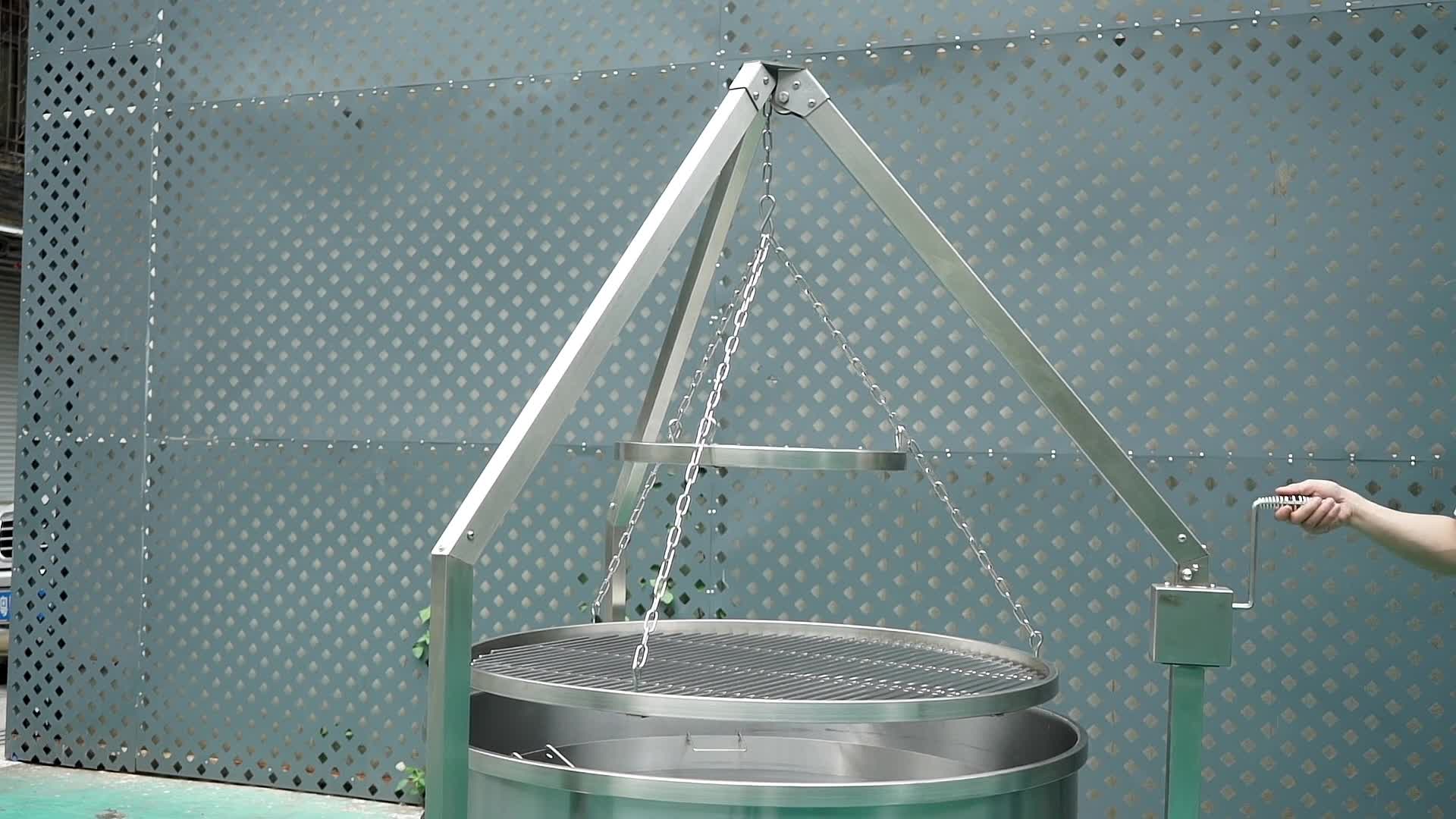 video thumbnail of METRO Professional Grelhador a carvão, aço inoxidável, Ø 109 cm, 142.4 x 125.7 x 183.4 cm, fácil de limpar, com rodas e travões, prateado