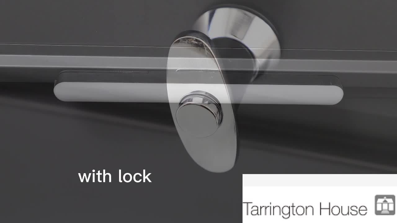 video thumbnail of Tarrington House Baule da esterno, interna a LED, metallo, 133 x 61 x 67 cm, grigio
